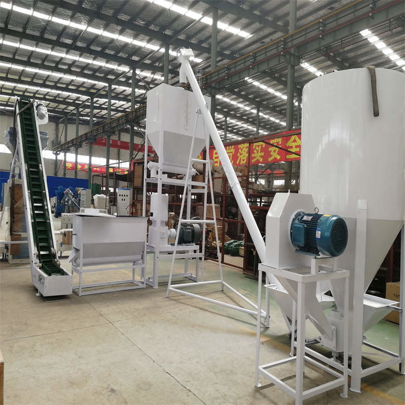 Productielijn voor diervoederpellets 500-1000 kg/h 62KW 17*5*5,5m