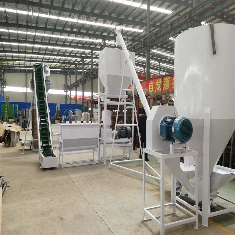 Productielijn voor diervoederpellets 500-1000 kg/h 62KW 17*5*5,5m