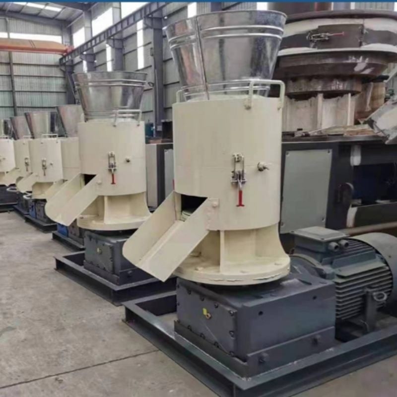 Capaciteit Pellet Maker 80-600kg/h Veilig koolstofstaal legering 220V/380V 7.5-37KW