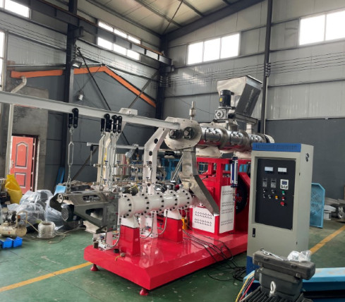 China Beroemde huisdiermachines Fabriek Dierlijke hond Vogel Veevoer Extruder Pellet Drijvende visvoermachine