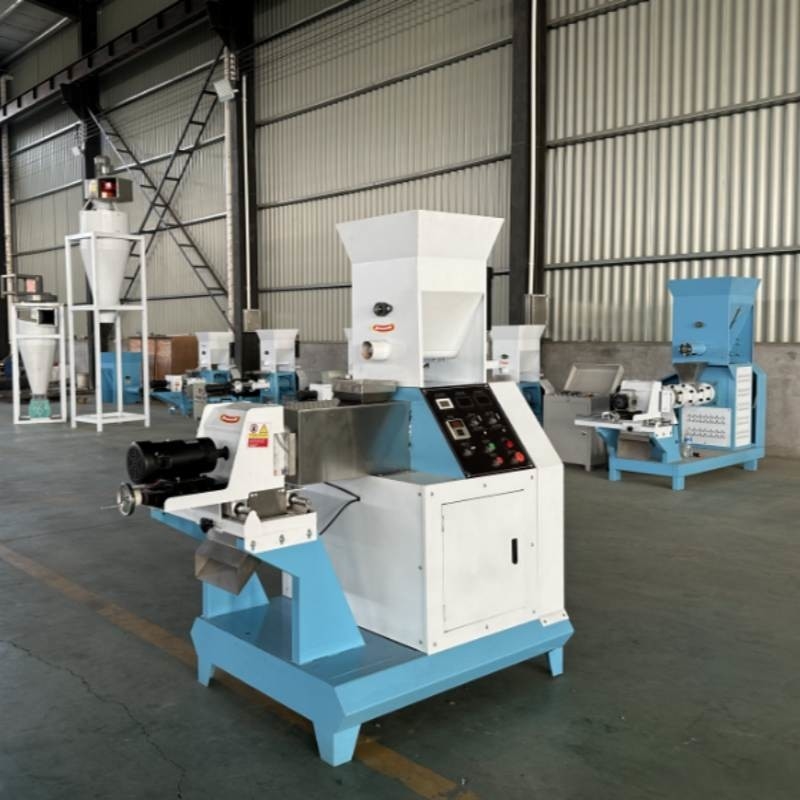 Extruder voor visvoeding Bloemvormen Visveredeling Voedingswaarde van viskracht Kw Katten en honden Einde producten