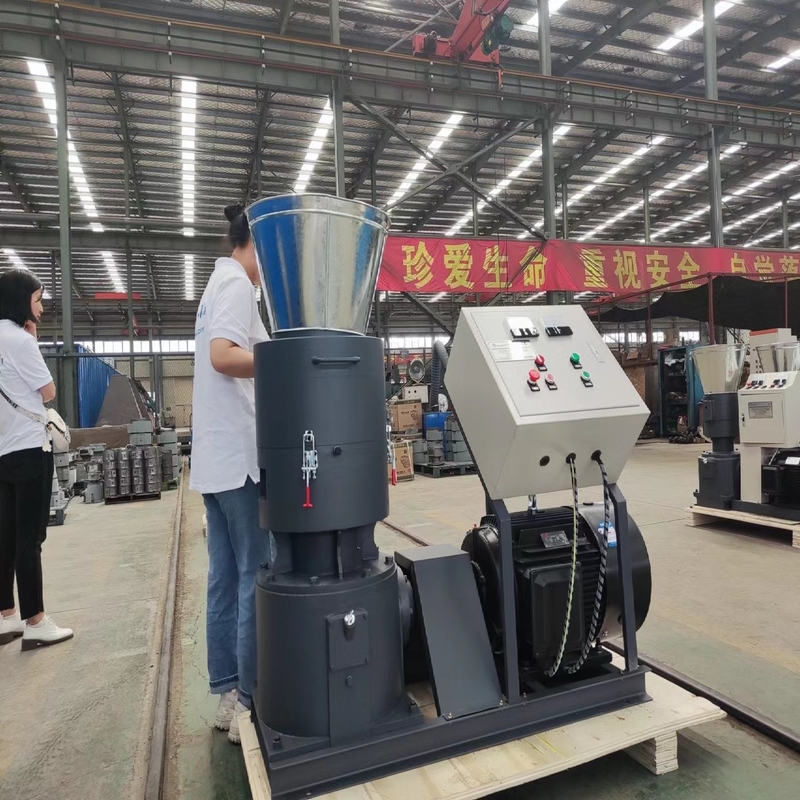 Makkelijke bediening Voederpelletmachine 800-1200kg/h Animal Feed Making Machine High Productivity Food Pellet Mill