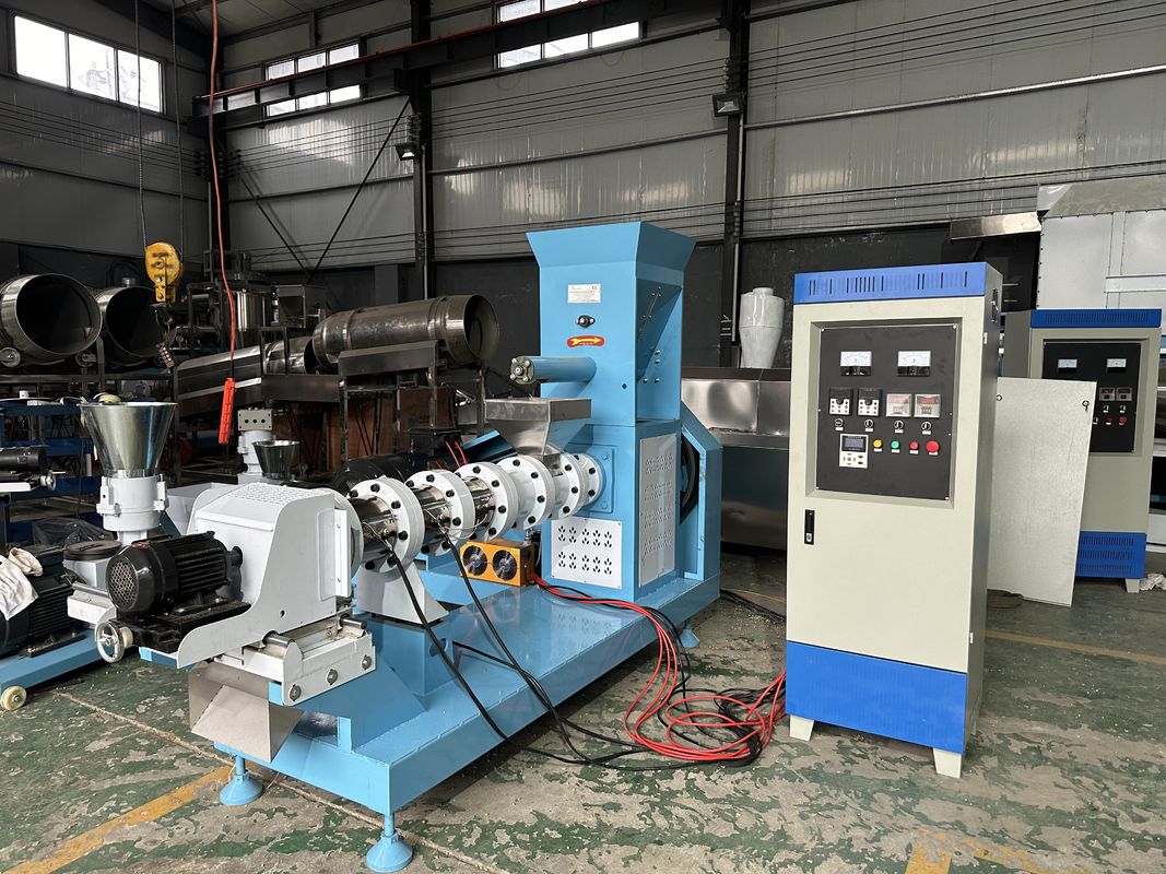 0.5-1 Ton/u Capaciteit Productielijn voor Dierenvoer Pellets met Grasmaal Raw Materialen en Ingenieursinstallatiehandleiding