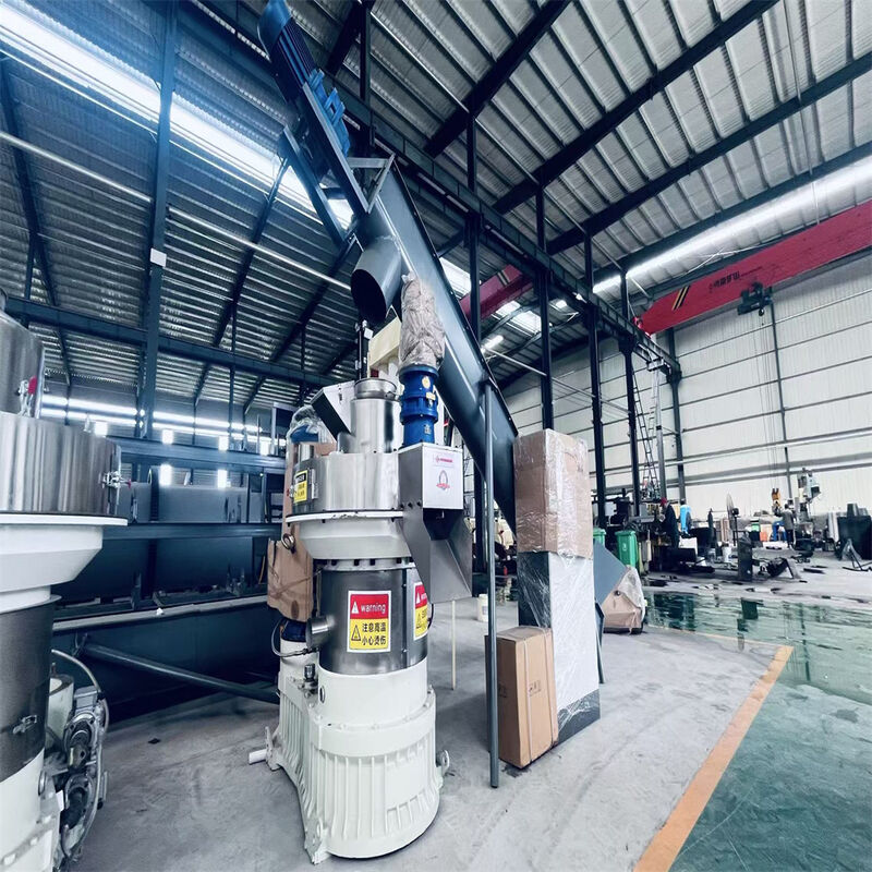 High Efficiency Ring Die Wood Pellet Mill voor biomassabrandstof met zware constructie en gebruiksvriendelijk ontwerp