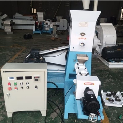 Extruder voor visvoeding Bloemvormen Visveredeling Voedingswaarde van viskracht Kw Katten en honden Einde producten