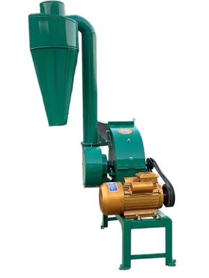 Voedervermaler en -schroefmachine Grasvoederverwerkingsmachine Dieselmotor Maïs Rijst Husk Maïsmaling machine hamer molen