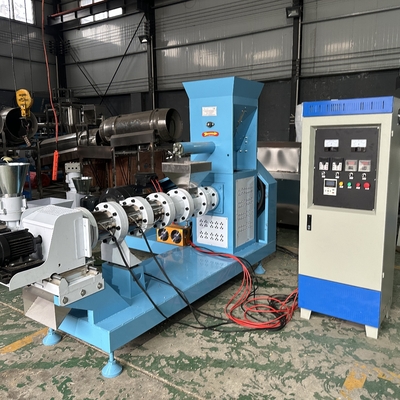 0.5-1 Ton/u Capaciteit Productielijn voor Dierenvoer Pellets met Grasmaal Raw Materialen en Ingenieursinstallatiehandleiding