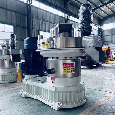 Warm verkoop Verticale Ring Die Pellet Mill voor biomassa met verticale voeding en energiebesparend ontwerp